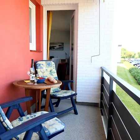 Gemuetliches 2-zimmer-appartement Mit Balkon. Apartmán